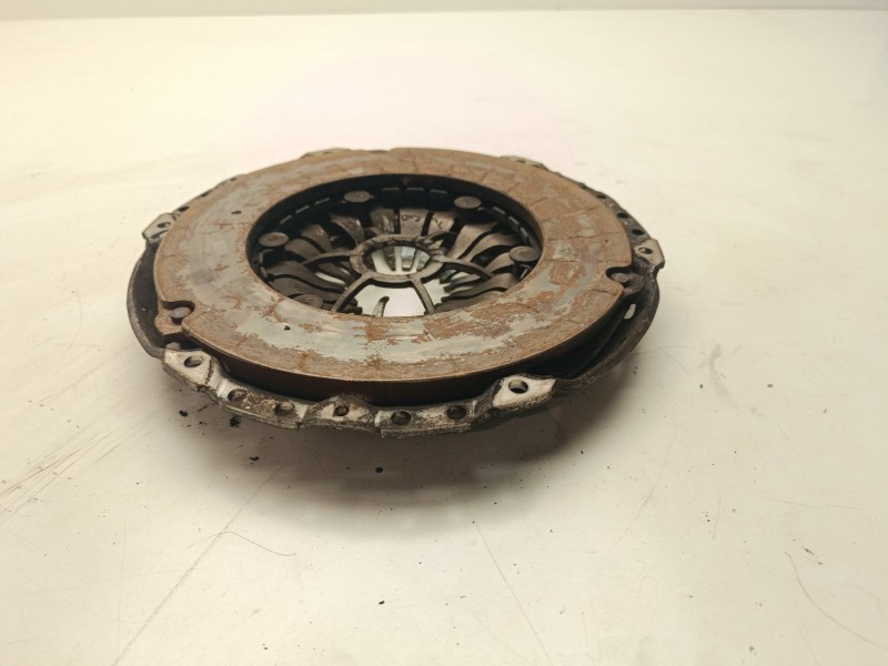 Recambio de prensa embrague para volkswagen passat berlina (3c2) 2.0 tdi referencia OEM IAM F2702  