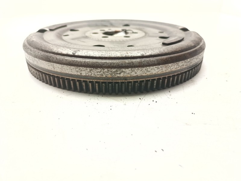 Recambio de volante motor para audi a1 (8xk) 1.4 16v tfsi referencia OEM IAM 17706416  