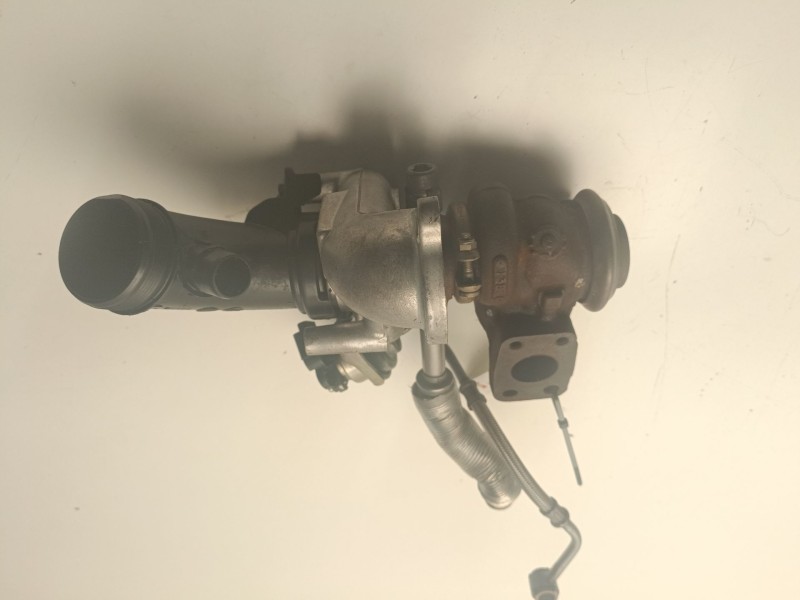 Recambio de turbocompresor para peugeot 206+ básico referencia OEM IAM 9673283680  