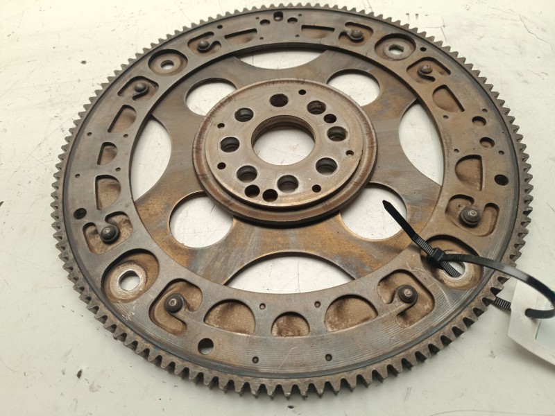 Recambio de volante motor para bmw serie 5 lim. (f10) 520d referencia OEM IAM 11227797964  
