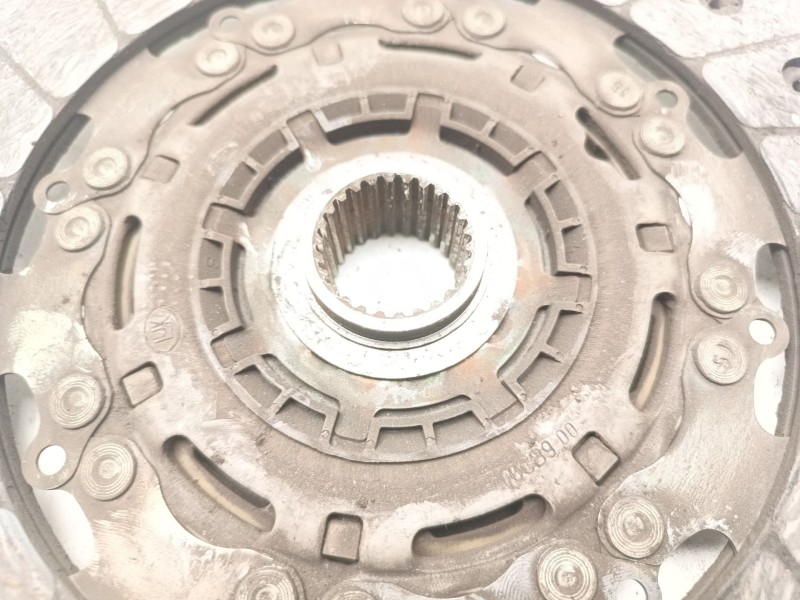 Recambio de disco embrague para volkswagen t6.1 transporter furgón (sh) referencia OEM IAM 04L141031G  