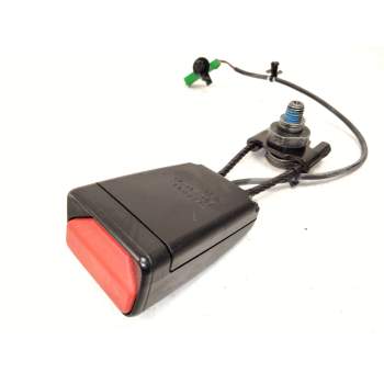 ENGANCHE DELANTERO DERECHO 31418903 