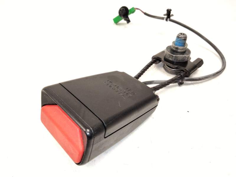 Recambio de enganche delantero derecho para volvo xc60 ii (246) b4 mild-hybrid awd referencia OEM IAM 31418903  