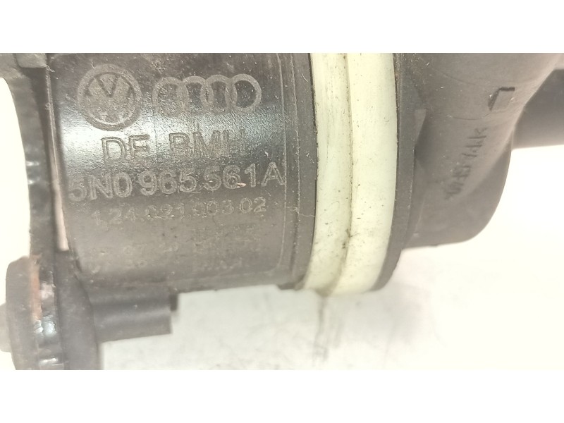 Recambio de bomba agua electrica para volkswagen passat b6 variant (3c5) 1.9 tdi referencia OEM IAM 5N0965561A  