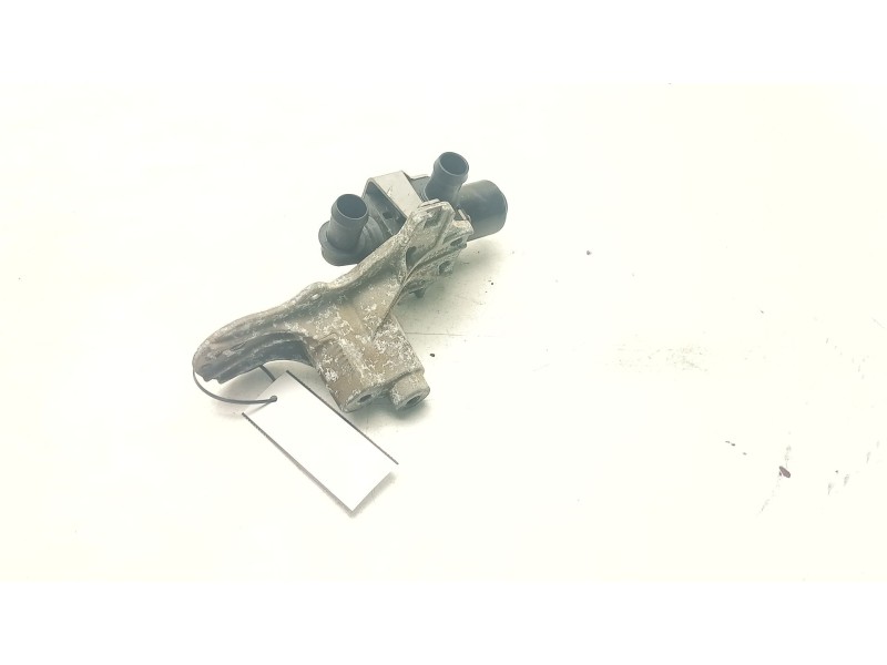 Recambio de bomba agua electrica para bmw 5 (f10) 518 d referencia OEM IAM 52188410  