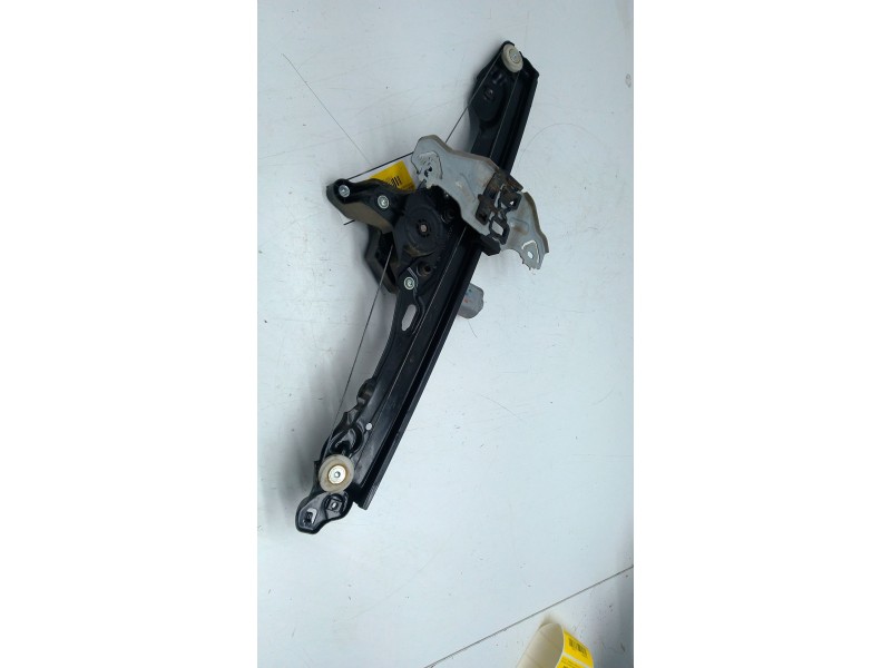 Recambio de elevalunas delantero derecho para nissan pulsar hatchback (c13) 1.2 dig-t referencia OEM IAM   
