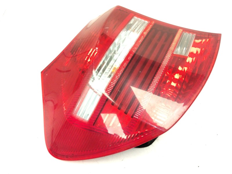 Recambio de piloto trasero izquierdo para bmw 1 (e87) 120 i referencia OEM IAM 7131297  