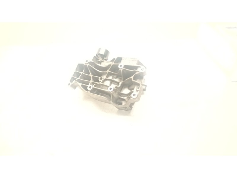 Recambio de soporte alternador para bmw x1 (e84) sdrive 20 d referencia OEM IAM 11167802639-02  