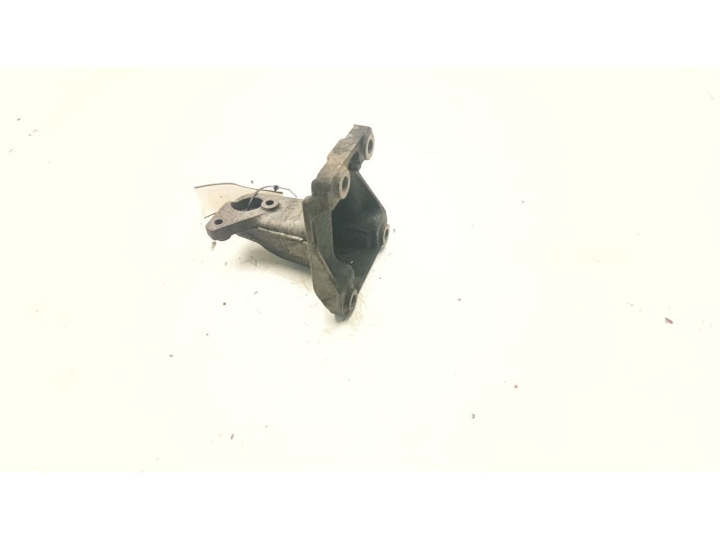 Recambio de soporte motor derecho superior para bmw 1 (f21) 120 d referencia OEM IAM 22116788612-02  