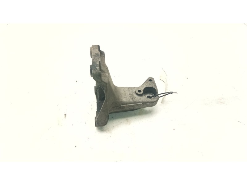 Recambio de soporte motor derecho superior para bmw 1 (f21) 120 d referencia OEM IAM 22116788612-02  