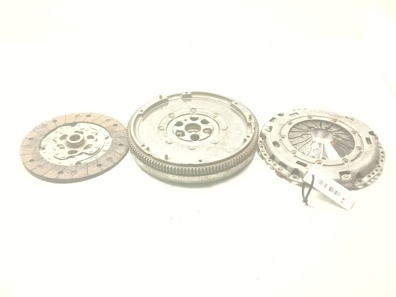 Recambio de kit embrague para volkswagen scirocco iii (137, 138) 2.0 tdi referencia OEM IAM 03G105266BM  
