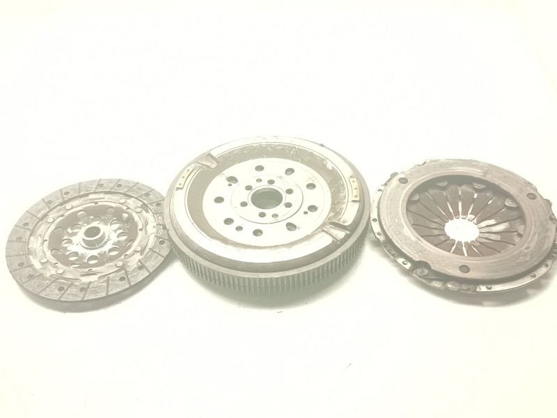 Recambio de kit embrague para volkswagen jetta iii (1k2) 1.9 tdi referencia OEM IAM 704562  