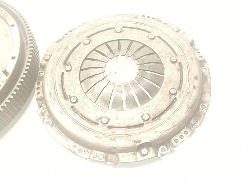 Recambio de kit embrague para volkswagen jetta iii (1k2) 1.9 tdi referencia OEM IAM 704562  