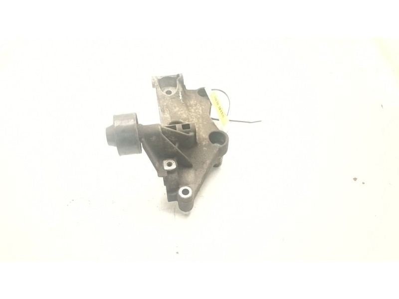 Recambio de soporte alternador para opel vivaro b autobús (x82) 1.6 cdti (06) referencia OEM IAM 117105124R  