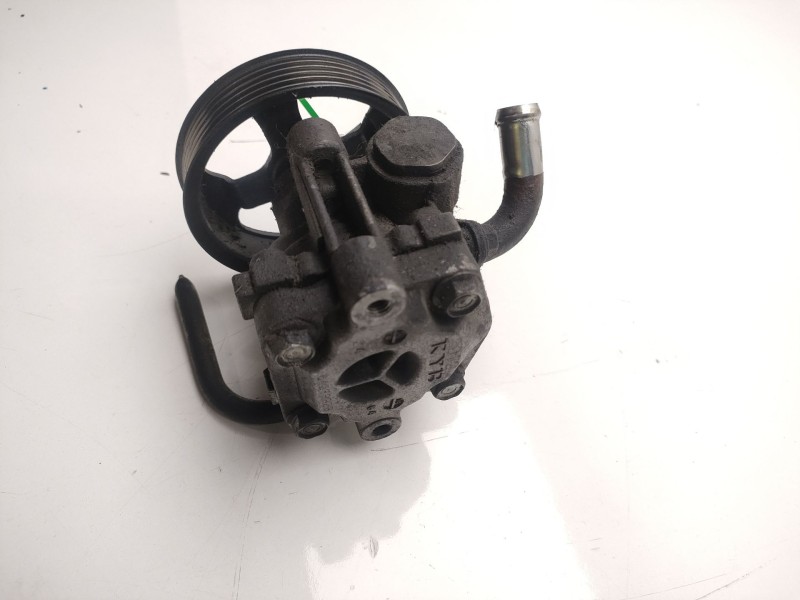 Recambio de bomba direccion para mitsubishi outlander (cw0) challenge 4wd referencia OEM IAM  64239823 