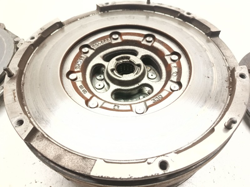 Recambio de kit embrague para audi a4 b8 (8k2) 2.0 tdi referencia OEM IAM 2294001965  