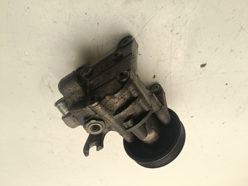 Recambio de bomba direccion para bmw x5 (e70) 3.0 3.0d referencia OEM IAM 678100801  