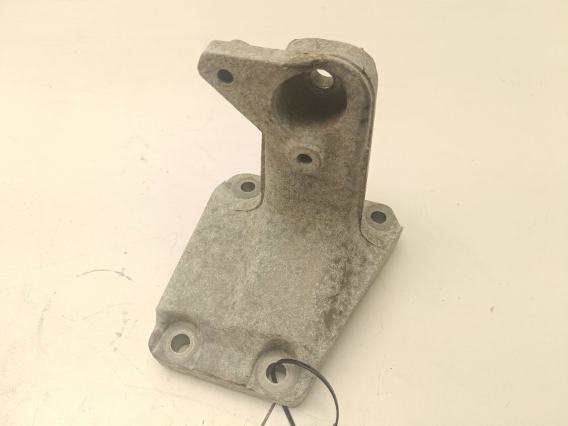 Recambio de soporte motor derecho superior para bmw 3 (f30, f80) 320 d referencia OEM IAM 22116788612  