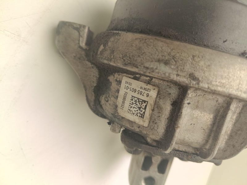 Recambio de soporte motor izquierdo inferior para bmw 5 (f10) 518 d referencia OEM IAM 6785601  