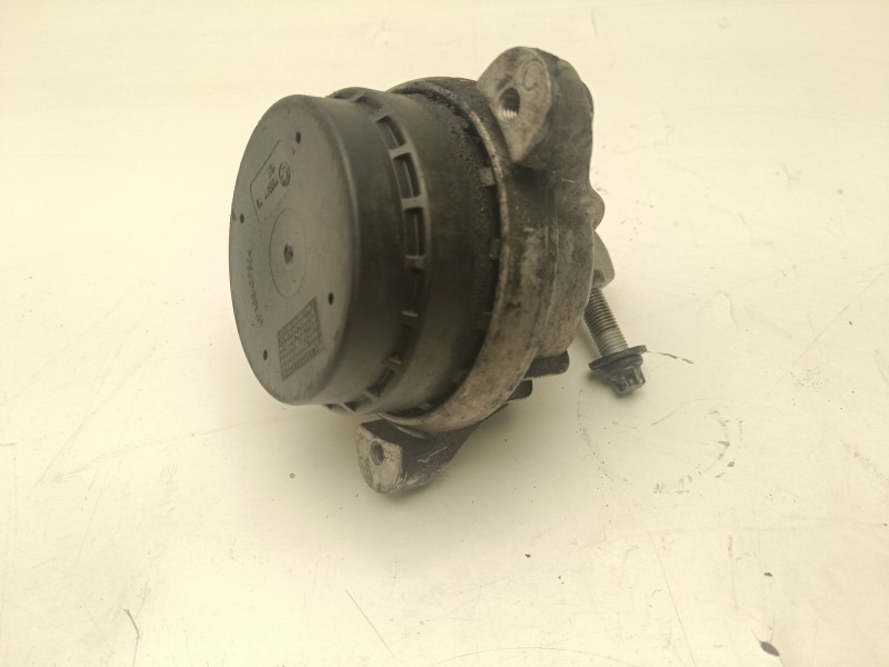 Recambio de soporte motor izquierdo inferior para bmw 5 (f10) 518 d referencia OEM IAM 6785601  