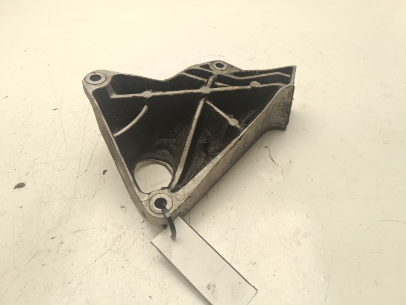 Recambio de soporte motor izquierdo superior para bmw 5 (f10) 518 d referencia OEM IAM 22116781241  