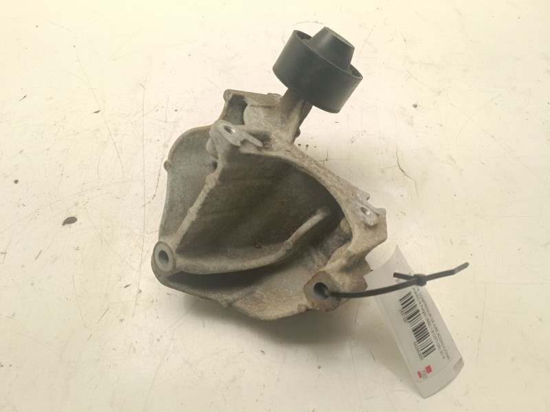 Recambio de soporte compresor de aire acondicionado para opel vivaro b furgoneta (x82) 1.6 cdti (05) referencia OEM IAM 11710550