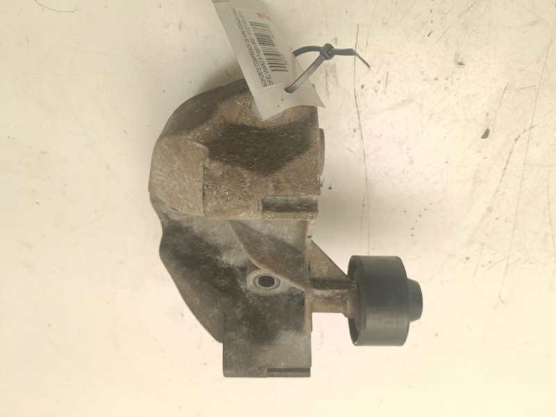 Recambio de soporte compresor de aire acondicionado para opel vivaro b furgoneta (x82) 1.6 cdti (05) referencia OEM IAM 11710550