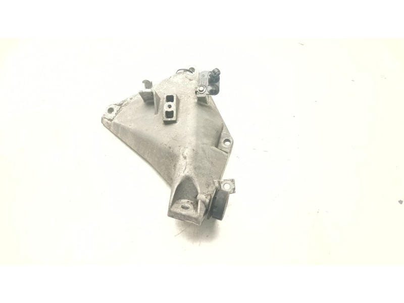 Recambio de soporte motor derecho superior para bmw 3 touring (e91) 335 d referencia OEM IAM 22116760311-05  