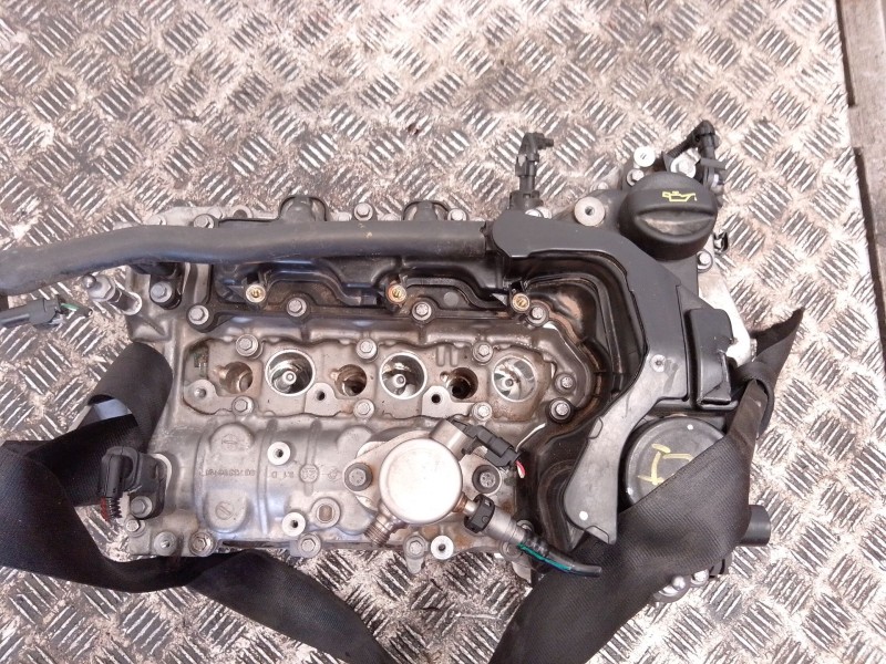 Recambio de culata para peugeot referencia OEM IAM   