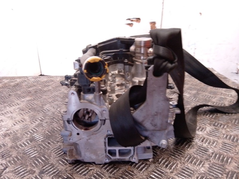 Recambio de culata para peugeot referencia OEM IAM   