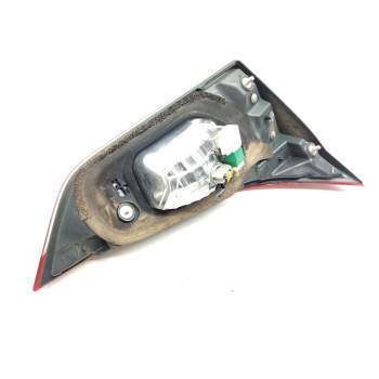 Recambio de piloto trasero derecho porton para toyota auris referencia OEM IAM 8158102830  