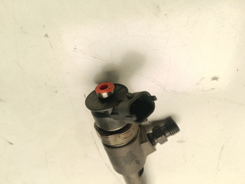 Recambio de inyector para peugeot 206+ básico referencia OEM IAM 0445110339  