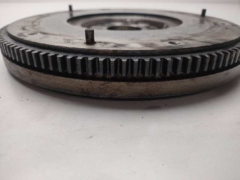 Recambio de volante motor para volkswagen polo (6r1) advance referencia OEM IAM 03D1191213  