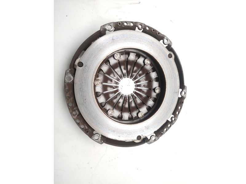 Recambio de prensa embrague para volkswagen polo advance referencia OEM IAM 04C141025D  