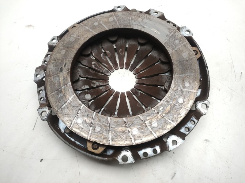 Recambio de prensa embrague para audi a1 (8x) 1.6 tdi referencia OEM IAM 702098  