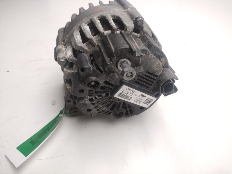 Recambio de alternador para volkswagen polo advance referencia OEM IAM  04E903015 