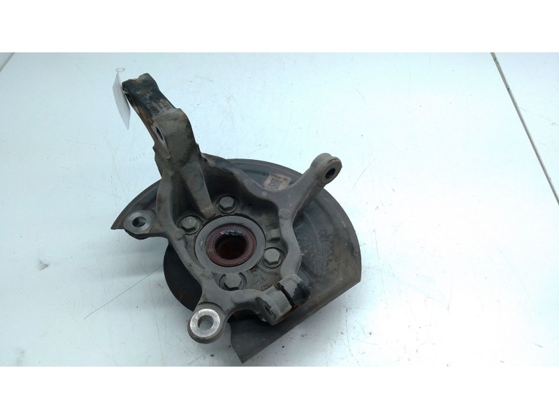 Recambio de buje trasero derecho para nissan pulsar hatchback (c13) 1.2 dig-t referencia OEM IAM   