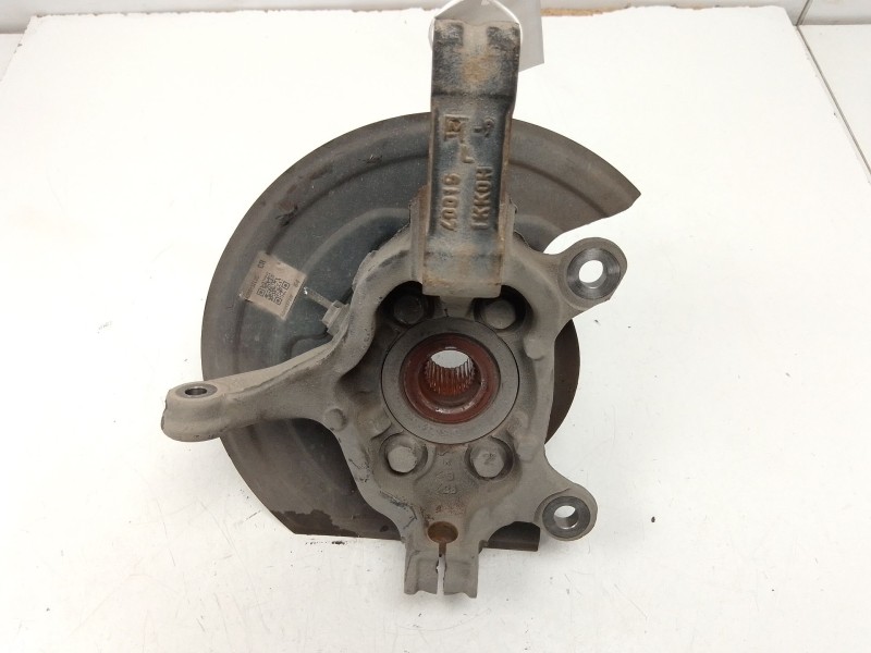 Recambio de buje trasero izquierdo para nissan pulsar hatchback (c13) 1.2 dig-t referencia OEM IAM   