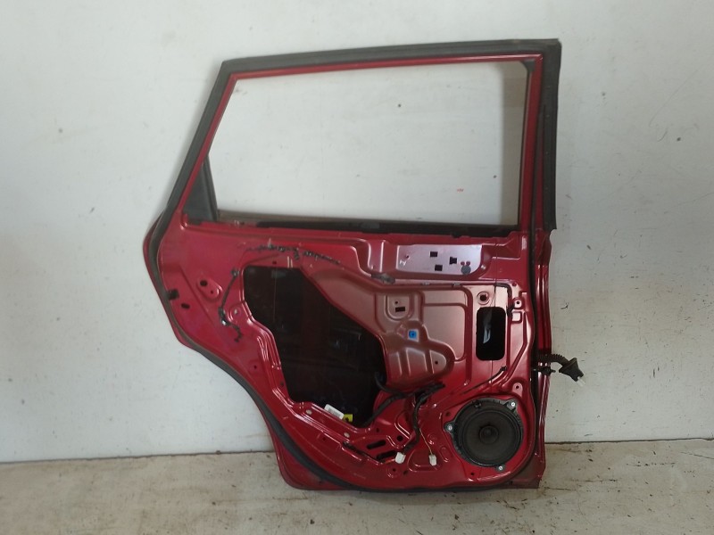 Recambio de puerta trasera izquierda para nissan pulsar hatchback (c13) 1.2 dig-t referencia OEM IAM   