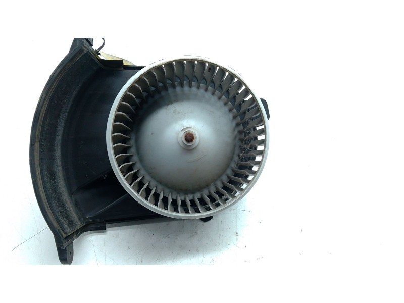 Recambio de motor calefaccion para opel movano b pritsche/kipper/koffer 2.3 cdti referencia OEM IAM 173830100  