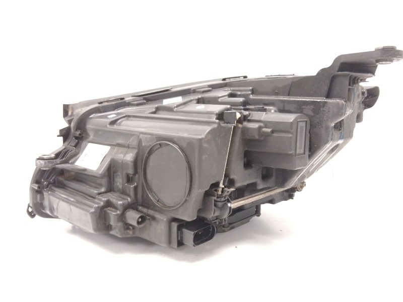 Recambio de faro derecho para mercedes-benz clase e (w213) e 220 d (213.004) referencia OEM IAM   