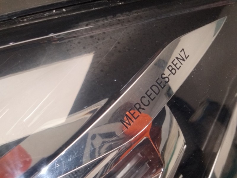 Recambio de faro izquierdo para mercedes-benz clase e (w213) e 220 d (213.004) referencia OEM IAM A2139063904  