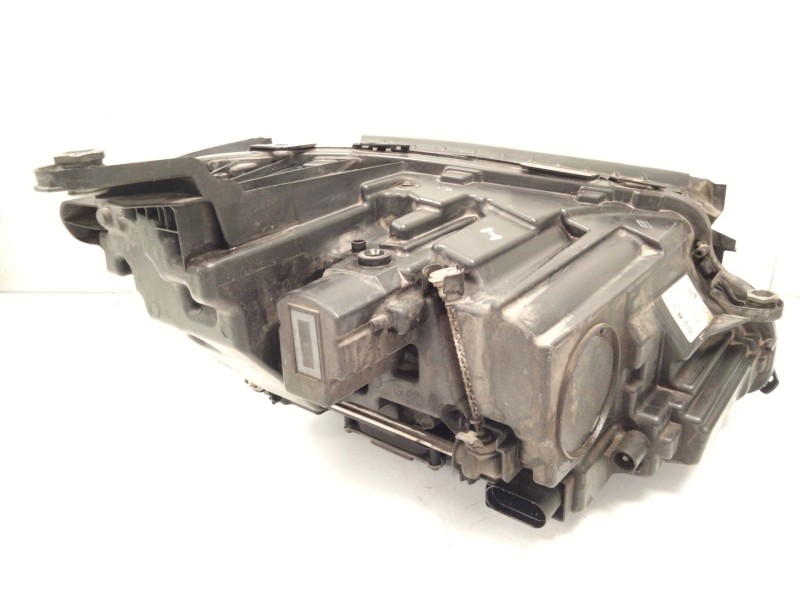 Recambio de faro izquierdo para mercedes-benz clase e (w213) e 220 d (213.004) referencia OEM IAM A2139063904  