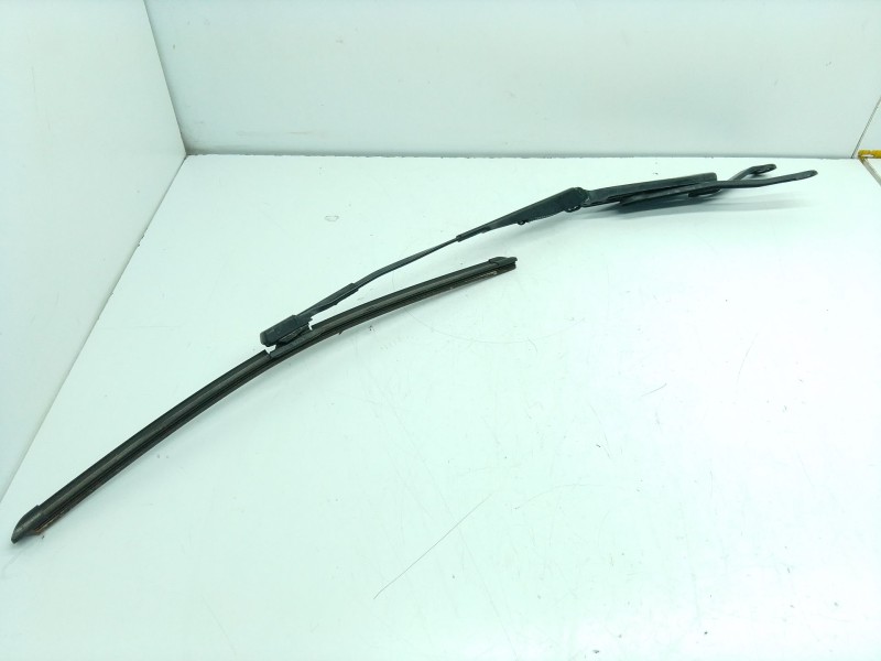 Recambio de brazo limpia delantero derecho para mercedes-benz clase e (w213) e 220 d (213.004) referencia OEM IAM   