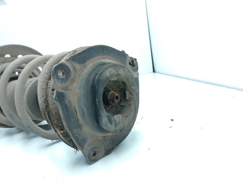 Recambio de amortiguador delantero derecho para nissan pulsar hatchback (c13) 1.2 dig-t referencia OEM IAM   