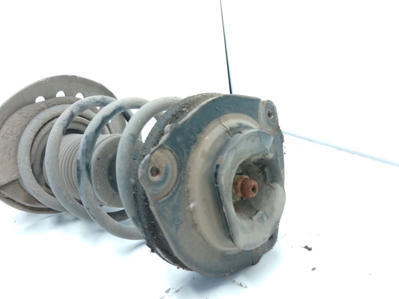 Recambio de amortiguador delantero izquierdo para nissan pulsar hatchback (c13) 1.2 dig-t referencia OEM IAM   