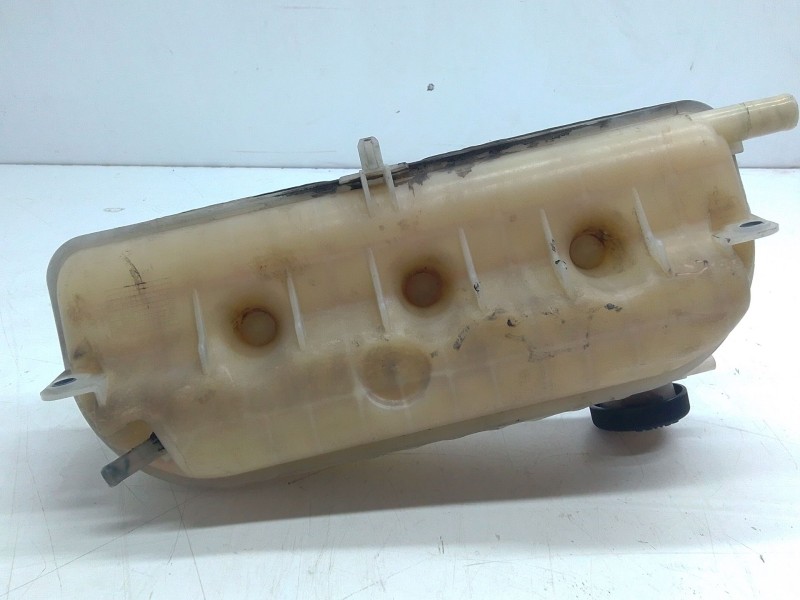 Recambio de deposito expansion para toyota avensis (_t25_) 2.2 d-4d (adt251_) referencia OEM IAM 164800R011  