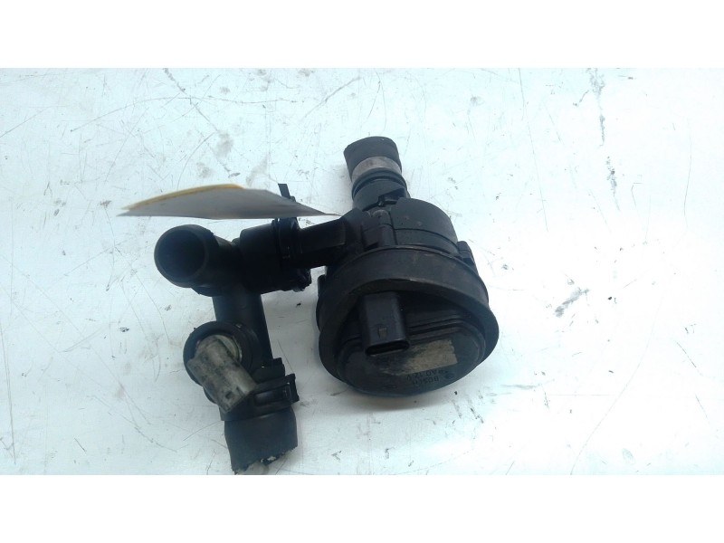 Recambio de bomba agua electrica para mercedes-benz clase e (w213) e 220 d (213.004) referencia OEM IAM   