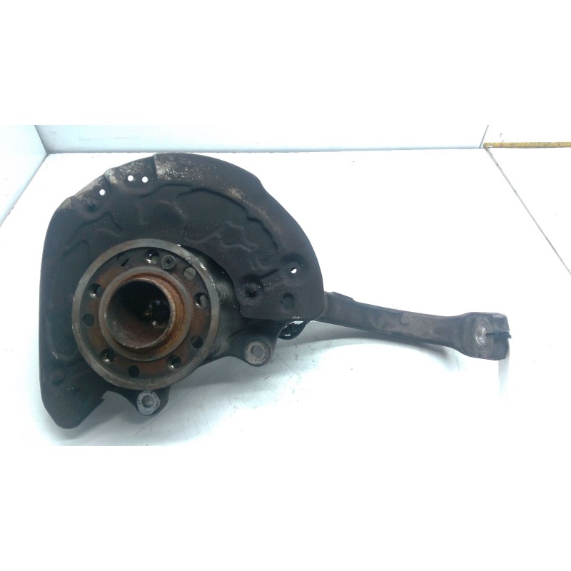 Recambio de mangueta delantera izquierda para mercedes-benz clase e (w213) e 220 d (213.004) referencia OEM IAM   