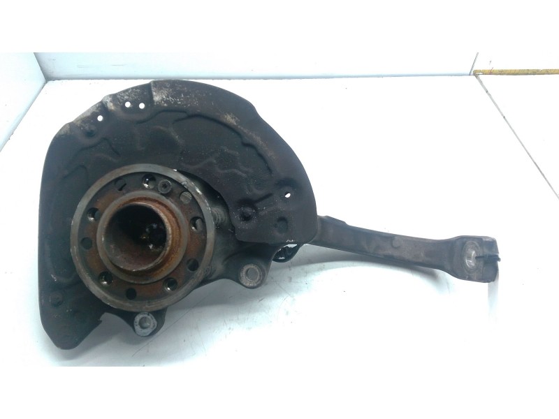Recambio de mangueta delantera izquierda para mercedes-benz clase e (w213) e 220 d (213.004) referencia OEM IAM   